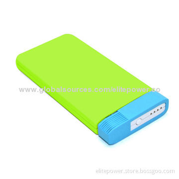 Portable Power Station for iPhone with Built-in Cable, 5,000 capacityNew